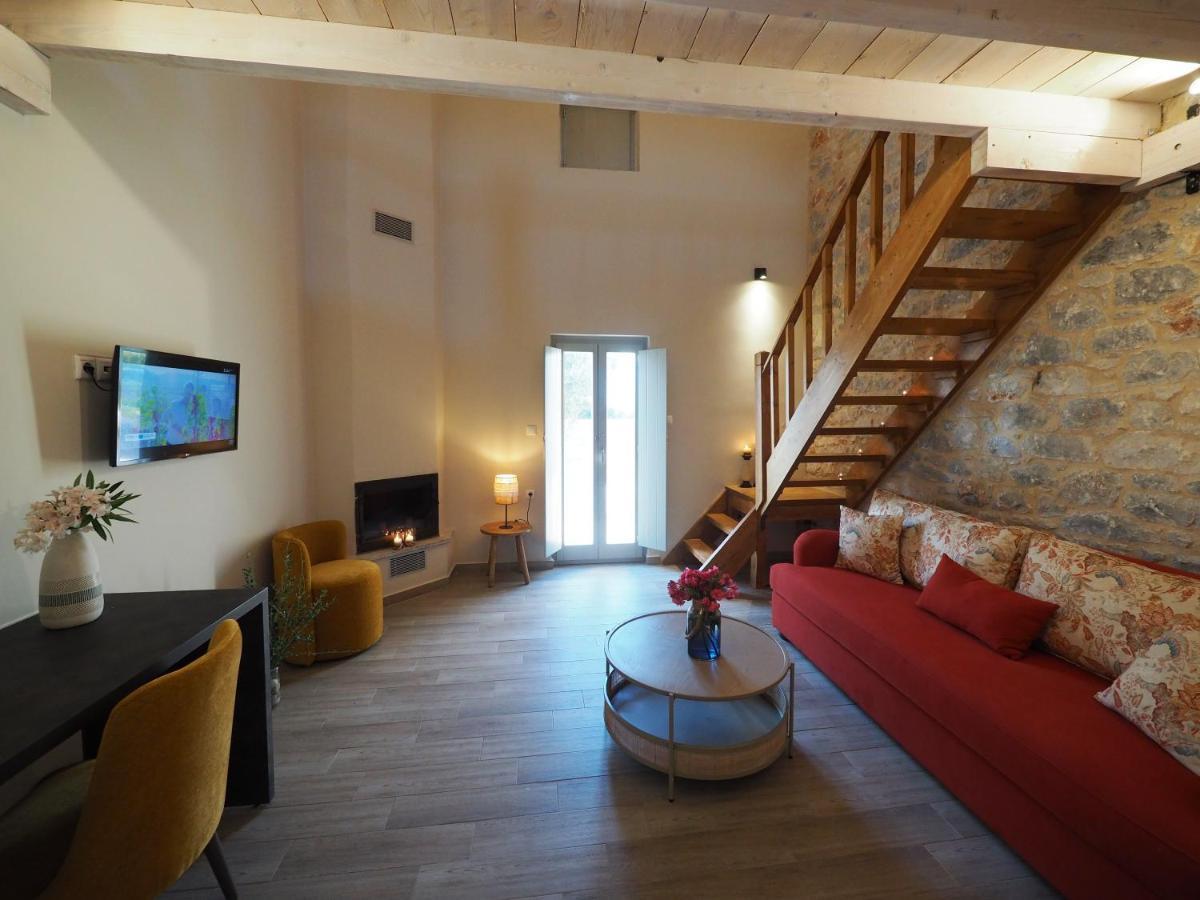 Terra Di Pietra Exclusive Suites & Apartments Areopoli Dış mekan fotoğraf
