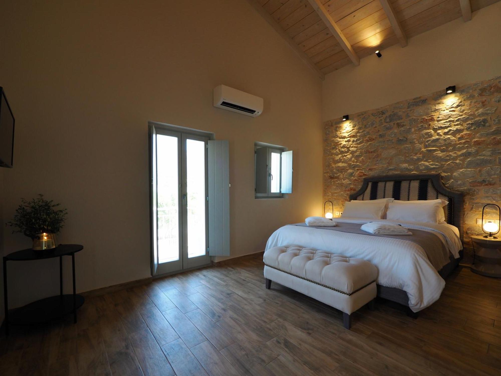 Terra Di Pietra Exclusive Suites & Apartments Areopoli Dış mekan fotoğraf