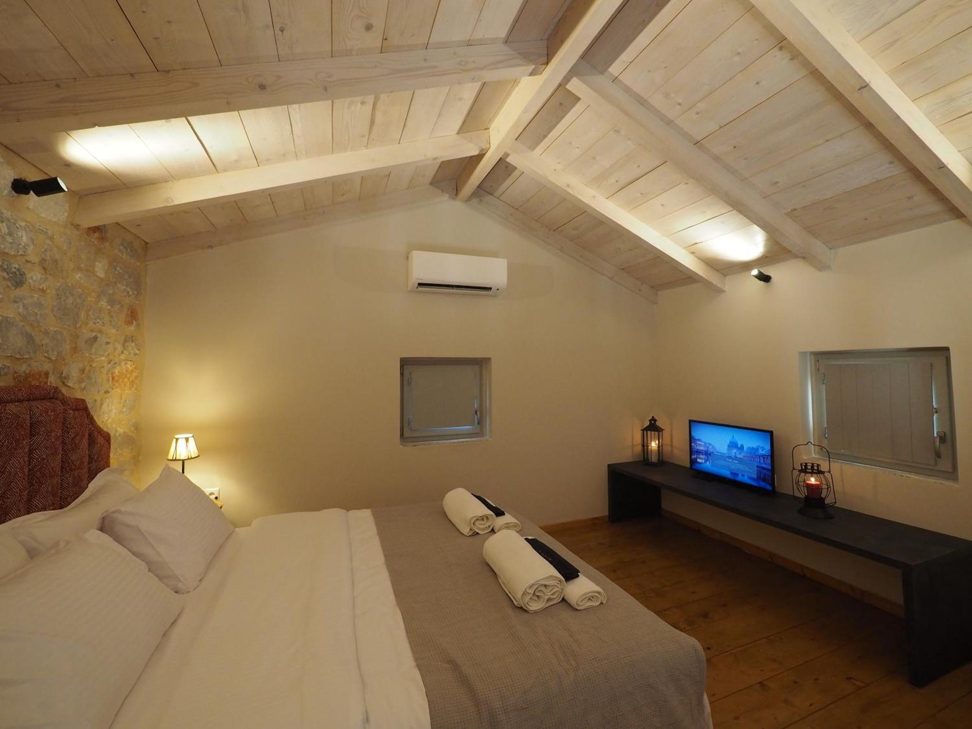 Terra Di Pietra Exclusive Suites & Apartments Areopoli Dış mekan fotoğraf