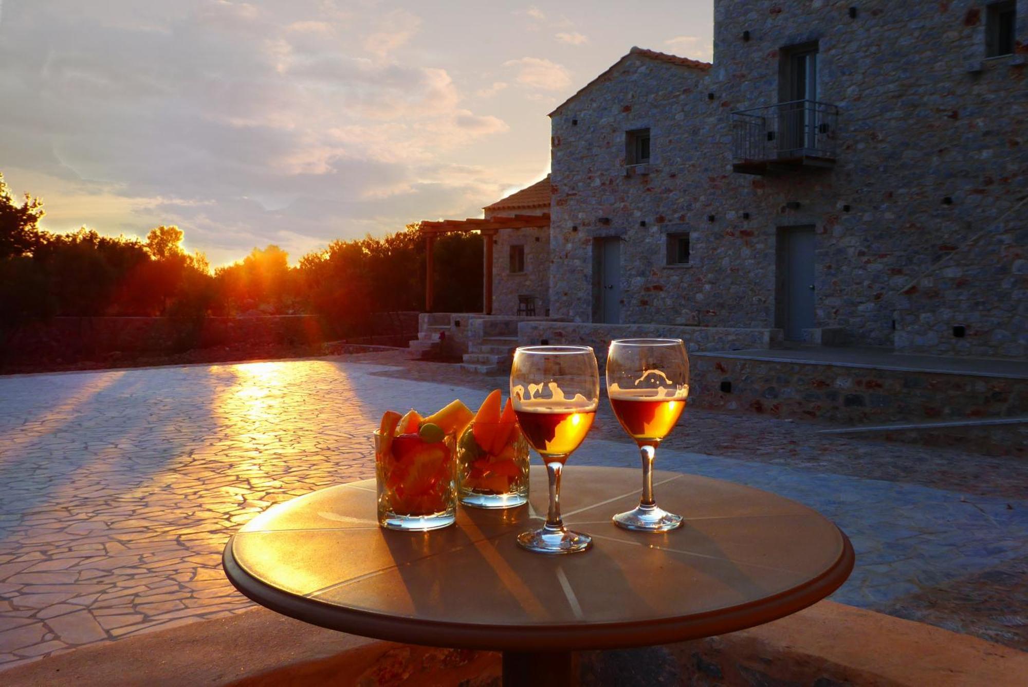 Terra Di Pietra Exclusive Suites & Apartments Areopoli Dış mekan fotoğraf
