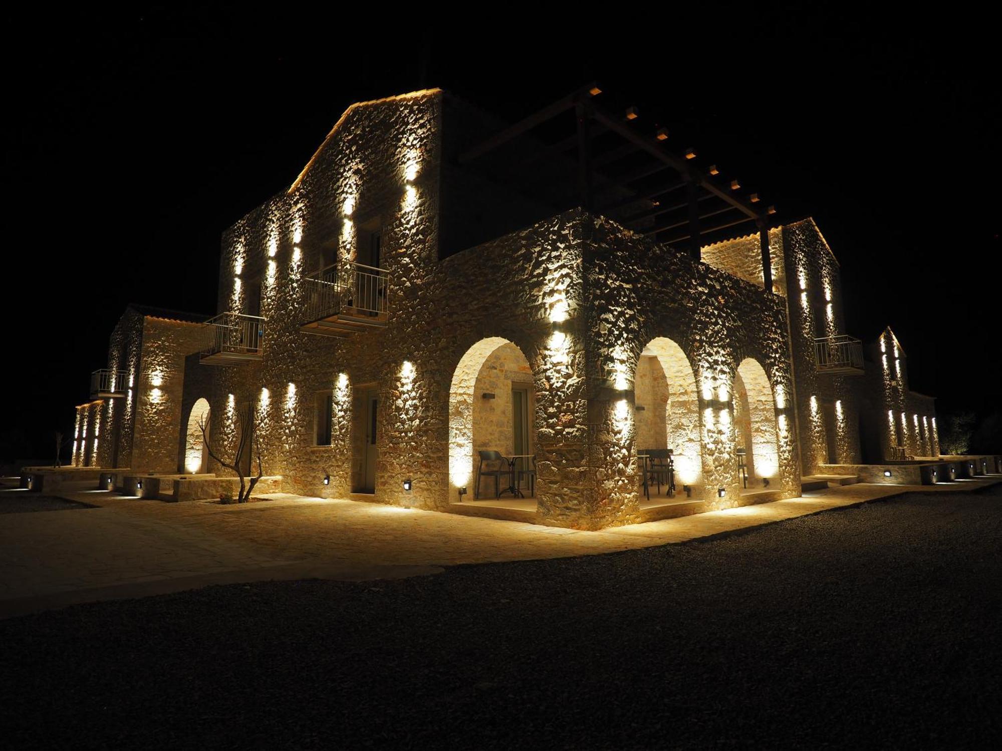 Terra Di Pietra Exclusive Suites & Apartments Areopoli Dış mekan fotoğraf