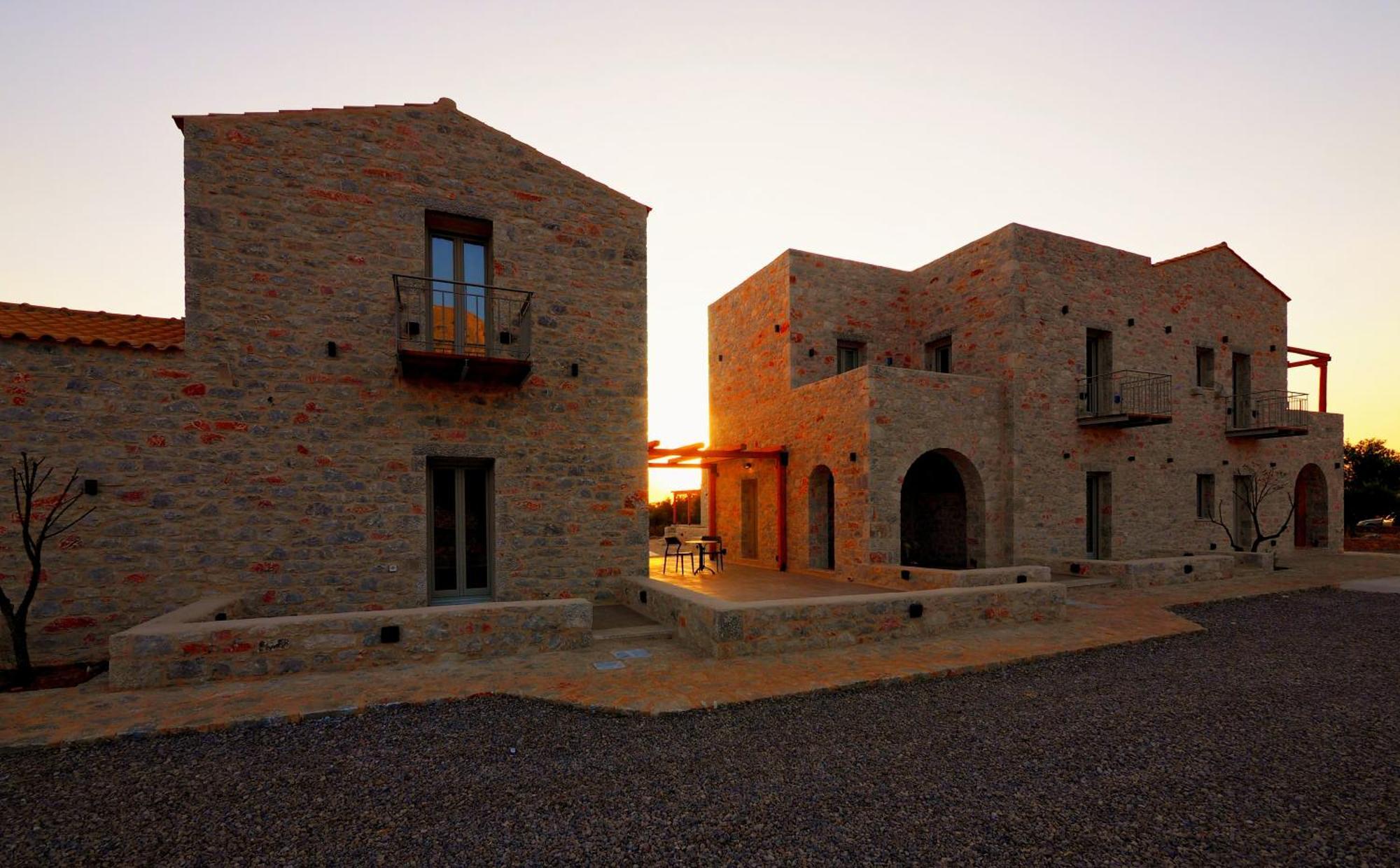 Terra Di Pietra Exclusive Suites & Apartments Areopoli Dış mekan fotoğraf