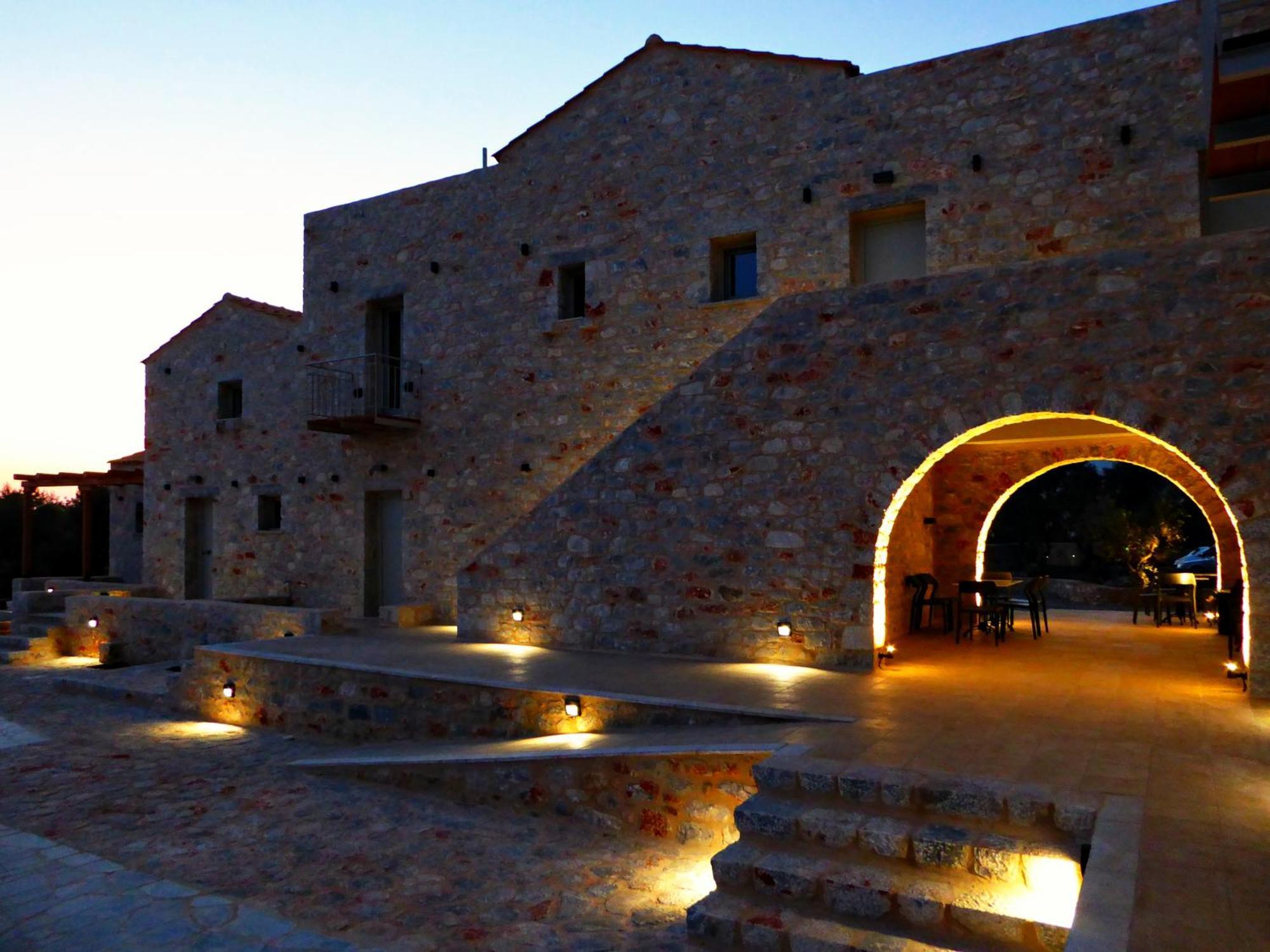 Terra Di Pietra Exclusive Suites & Apartments Areopoli Dış mekan fotoğraf